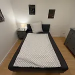 Konukevi Work & Sleep Am Waldesrand