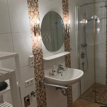 Affittacamere Work & Sleep Am Waldesrand Vollersode